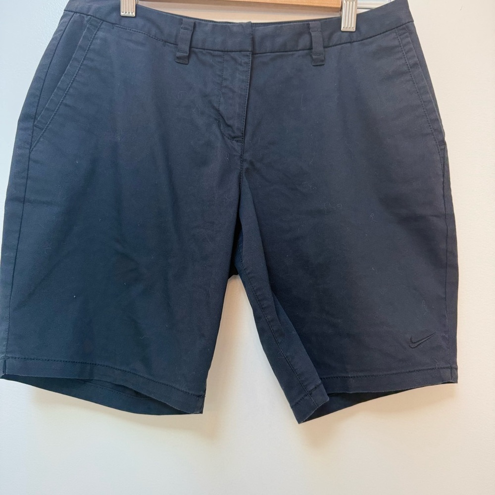 Nike Women's Dark Blue Bermudas